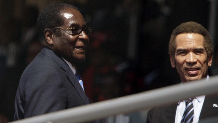 Ian Khama (président du Botswana): "Il est temps que Robert Mugabe parte"