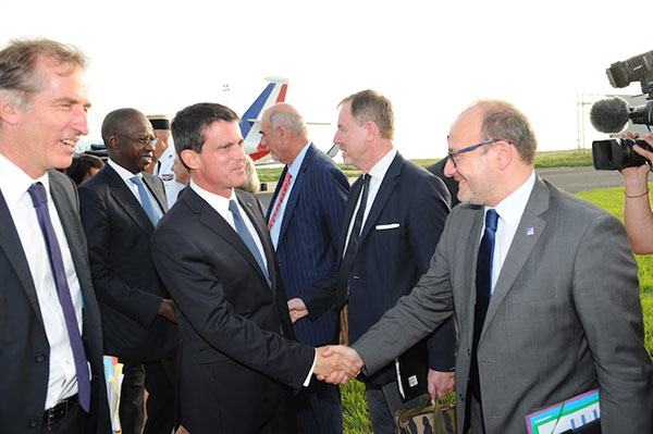 Coopération: Manuel Valls salue l'apport des entreprises françaises à l'Economie sénégalaise