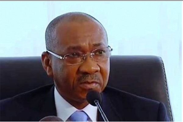 UEMOA: Cheikh Adjibou Soumaré annonce sa démission de la présidence de la Commission