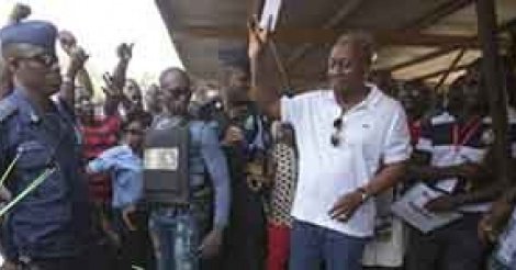 Élection présidentielle au Ghana : forte affluence des électeurs dans les bureaux de vote