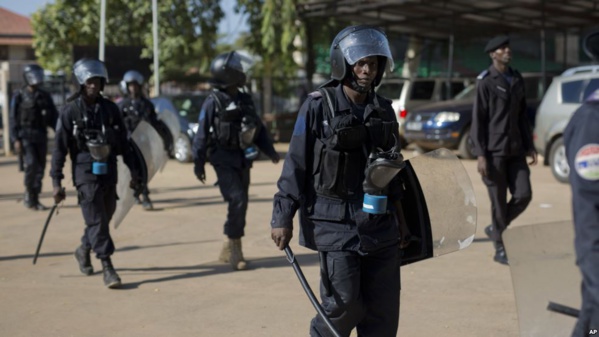 Crise politique: Washington redoute le "chaos" après l'état d'urgence décrété en Gambie