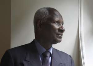 Abdou Diouf condamne la tentative d’assassinat d’Alpha Condé (communiqué)
