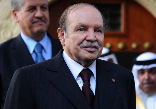 Algérie: Bouteflika va démissionner le 28 avril