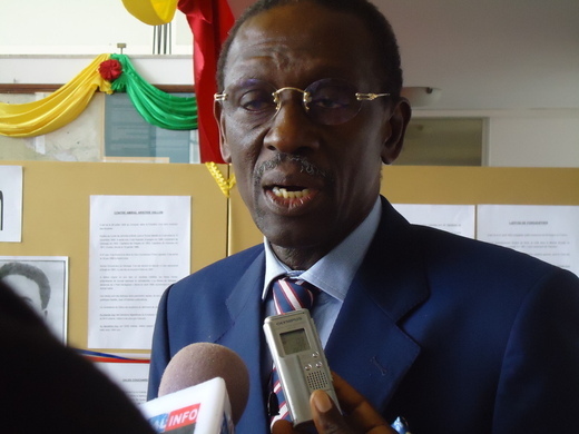 L’idée de Sidy Lamine Niass agrée Doudou Wade, président du groupe ‘Libéral et démocratique’ : La pertinence d’un référendum sur la candidature de Wade