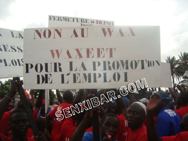 PHOTOS / Manifestation à la Place de l’Obélisque: Le M 23 demande à Wade de se retirer de la course