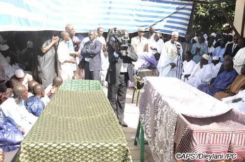 [Photos] Levée des corps des députés Amadou Dia et Masseck Guèye: ils étaient ‘’exemplaires’’, selon le président de l’Assemblée nationale
