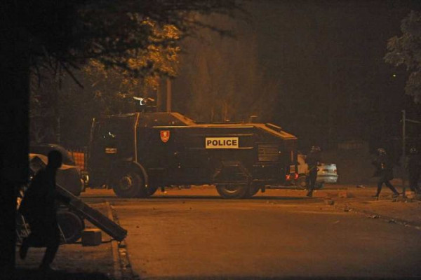 MANIFESTATION DU M23: "Le camion de la police fonce sur la foule et tue un jeune" selon Pr Niang