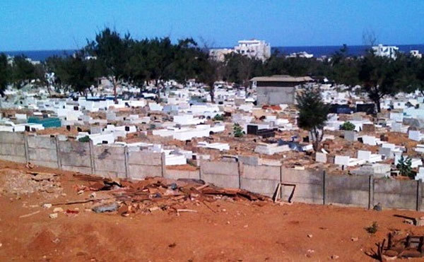 Médina : Une dame tente de faire entrer un gamin dans le cimetière