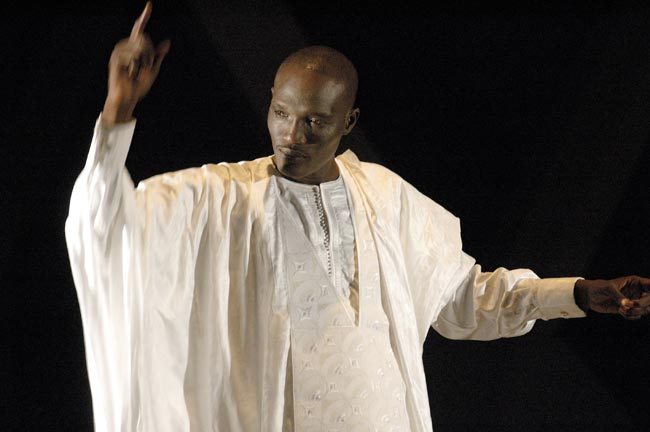 Alioune Mbaye Nder le chanteur et militant de Wade qui retourne sa veste dès publication des résultats