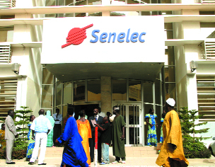 Les agents de la Senelec préviennent Macky Sall: "Qu’il n’essaie surtout pas de toucher à nos avantages"