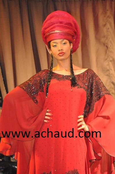 La belle et sulfruleuse Adja Diallo toujours rayonnante en mode traditionnelle