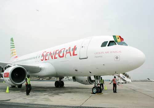 Pour sauver la compagnie aérienne de la faillite, l'Etat met du kérosène dans Senegal Airlines...