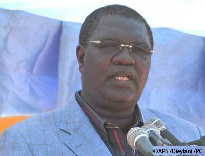 PASSEPORTS NUMÉRISÉS: Birahime Seck remet Ousmane Ngom à l'endroit