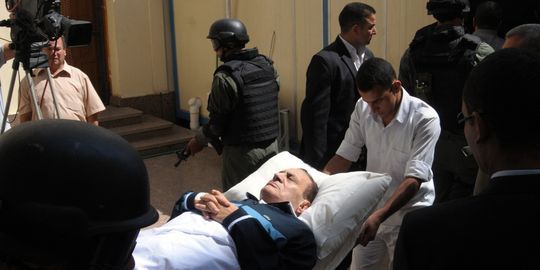 Égypte : le procureur ordonne le retour de Moubarak en prison