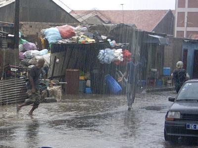 Conséquences des fortes pluies de Dakar : L’effondrement d’un mur à Hann-Yarakh fait six (6) victimes