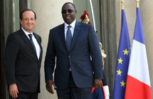 VOYAGE: François Hollande est arrivé à Dakar
