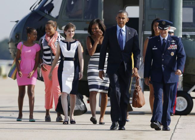 Photos & Video - Président Barack Obama à destination de Dakar