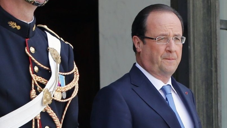 Hollande tente de consolider sa majorité avant la rentrée