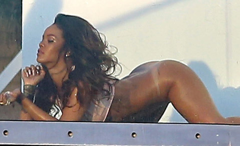 Rihanna : elle pose nue !! Regardez les photos