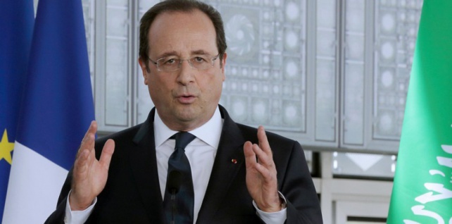Hollande promet d'"empêcher et punir ceux tentés" par le djihad