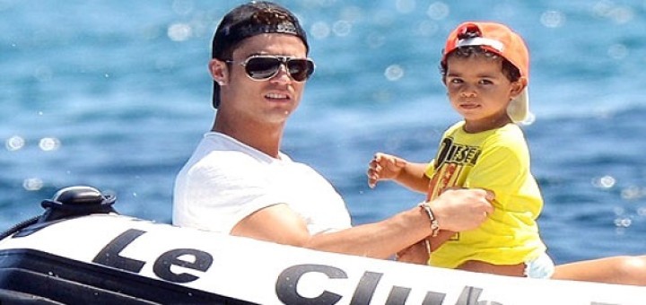 Cristiano Ronaldo: « On ne connaîtra ‘jamais’ l’identité de la maman de mon fils. »