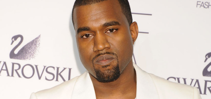 Kanye West : Pendant son concert, il demande à 2 handicapés de se lever