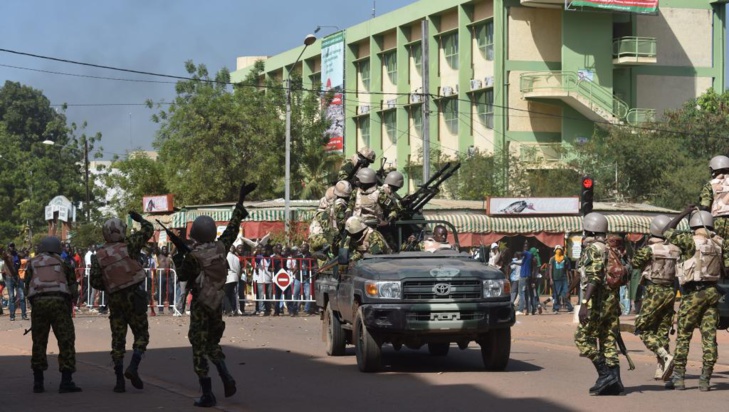 En direct: l'armée prête à accompagner la transition au Burkina Faso