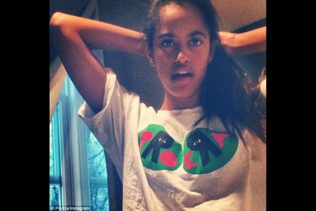 Le selfie de Malia Obama enflamme les réseaux sociaux