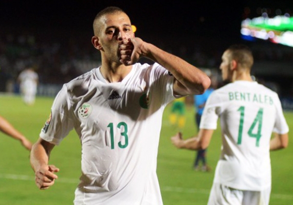 Algérie : Slimani forfait contre le Sénégal (Officiel)