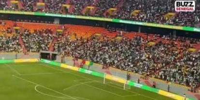 Sénégal Algérie: le Stade Abdoulaye Wade a vibré aux chœurs en vogue « Sonko Nameunalaaa »