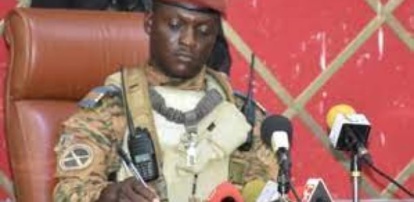 Burkina : le capitaine Traoré se méfie des « colis » diplomatiques, il prend une importante décision