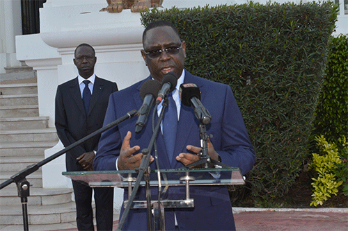 GAMBIE-DESENCLAVEMENT:  Macky Sall salue 'l'engagement' de Jammeh dans les projets de la transgambienne