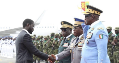L’arrivée du président Diomaye Faye à Abidjan lors de sa visite officielle en Côte d’Ivoire (photos + vidéo)