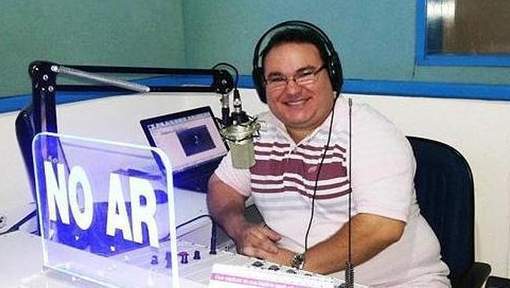 Un journaliste tué en direct dans un studio de radio au Brésil