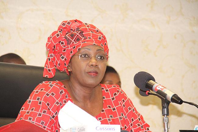 Lenteurs dans l'exécution des marchés publics: Aminata Tall confirme Macky Sall
