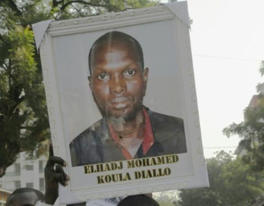 Guinée: marche et "journée sans presse" en mémoire d'un journaliste tué dans des heurts politiques
