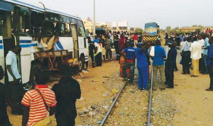 ZAC de Mbao: Le Train heurte un bus Tata et fait deux morts