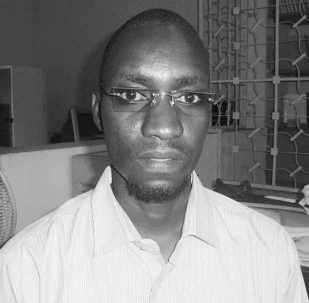 Portrait de Oumar Diop, tailleur-enseignant: Il décroche le BAC à 42 ans