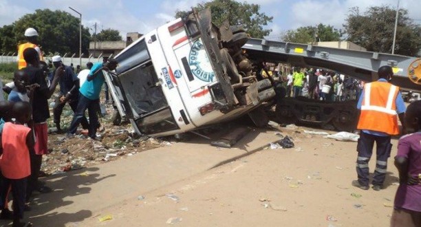 Mboss(Kaolack): Un grave accident fait 5 morts et plus de 30 blessés