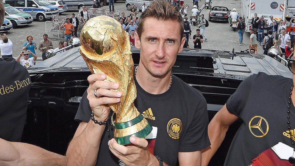 Fin de carrière: “Auf wiedersehen” Miroslav Klose!