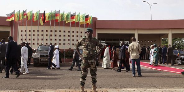 Élections municipales au Mali : cinq militaires tués dans une embuscade