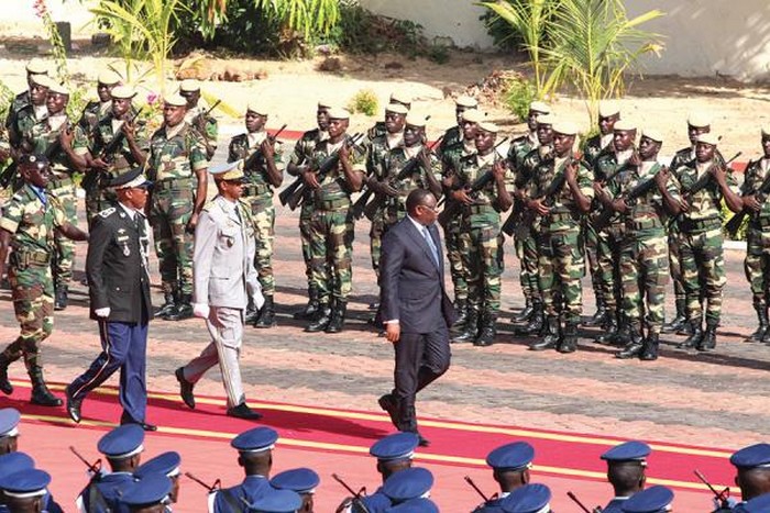 Armées: Le CEMGA sortant et le nouveau Haut commandant de la Gendarmerie reçus au par le Président SALL