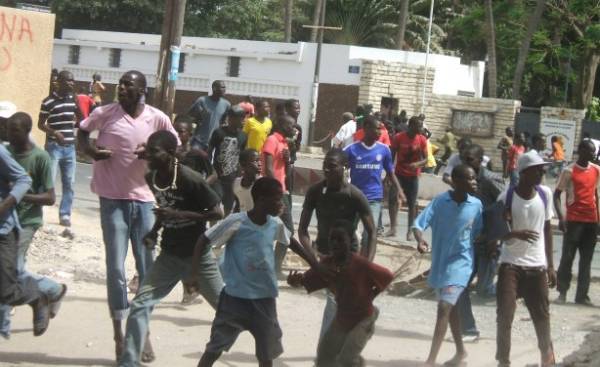 Thiès : un groupe de jeunes saccage la mairie de Keur Mousseu