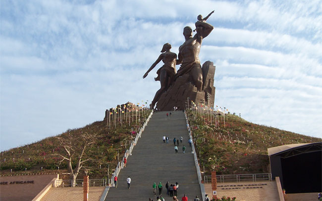 Le vice-ministre chinois de la Culture visite le Monument de la Renaissance