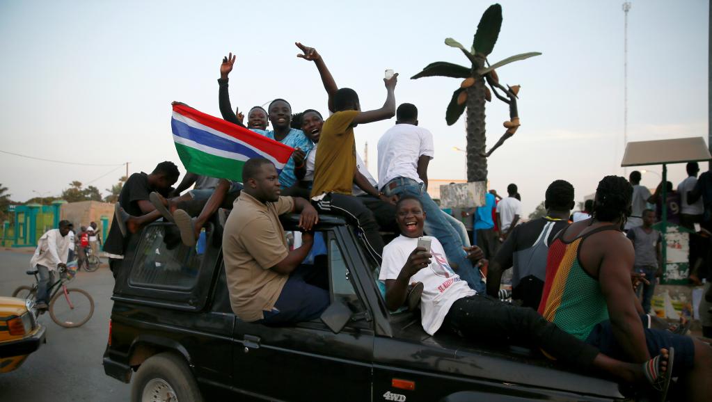 Suivez en direct la situation en Gambie: le temps d’une ultime médiation(RFI)