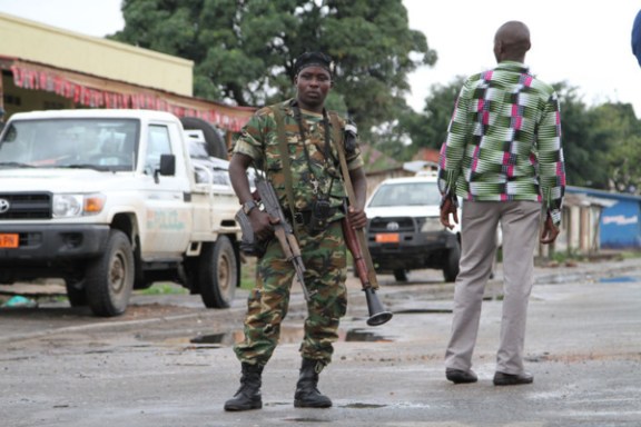 ZIGUINCHOR – Plus de 30 militaires de l’armée gambienne arrêtés à Séléty