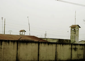 Gambie: les ministres de la Justice et de l’Intérieur visitent la prison Mile 2 et constatent une situation inhumaine