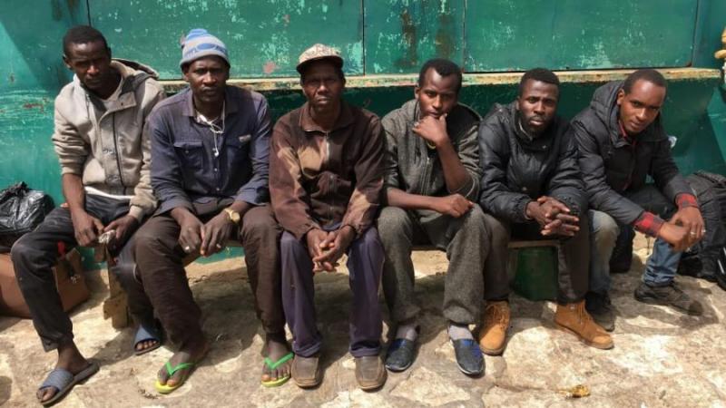 REPORTAGE: Le dur retour des migrants rapatriés