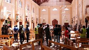 Plus de 200 morts au Sri-Lanka: 24 personnes arrêtées