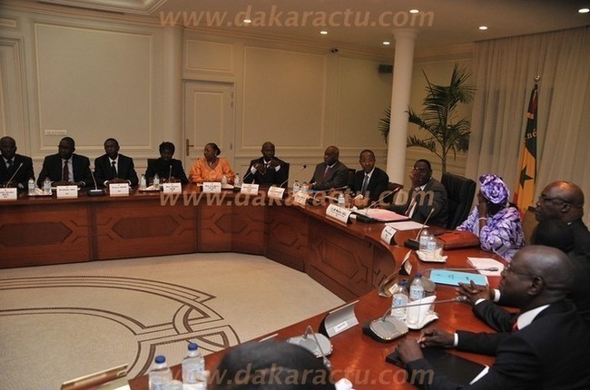 GOUVERNEMENT: Le communiqué du Conseil des ministres du 18 décembre 2013